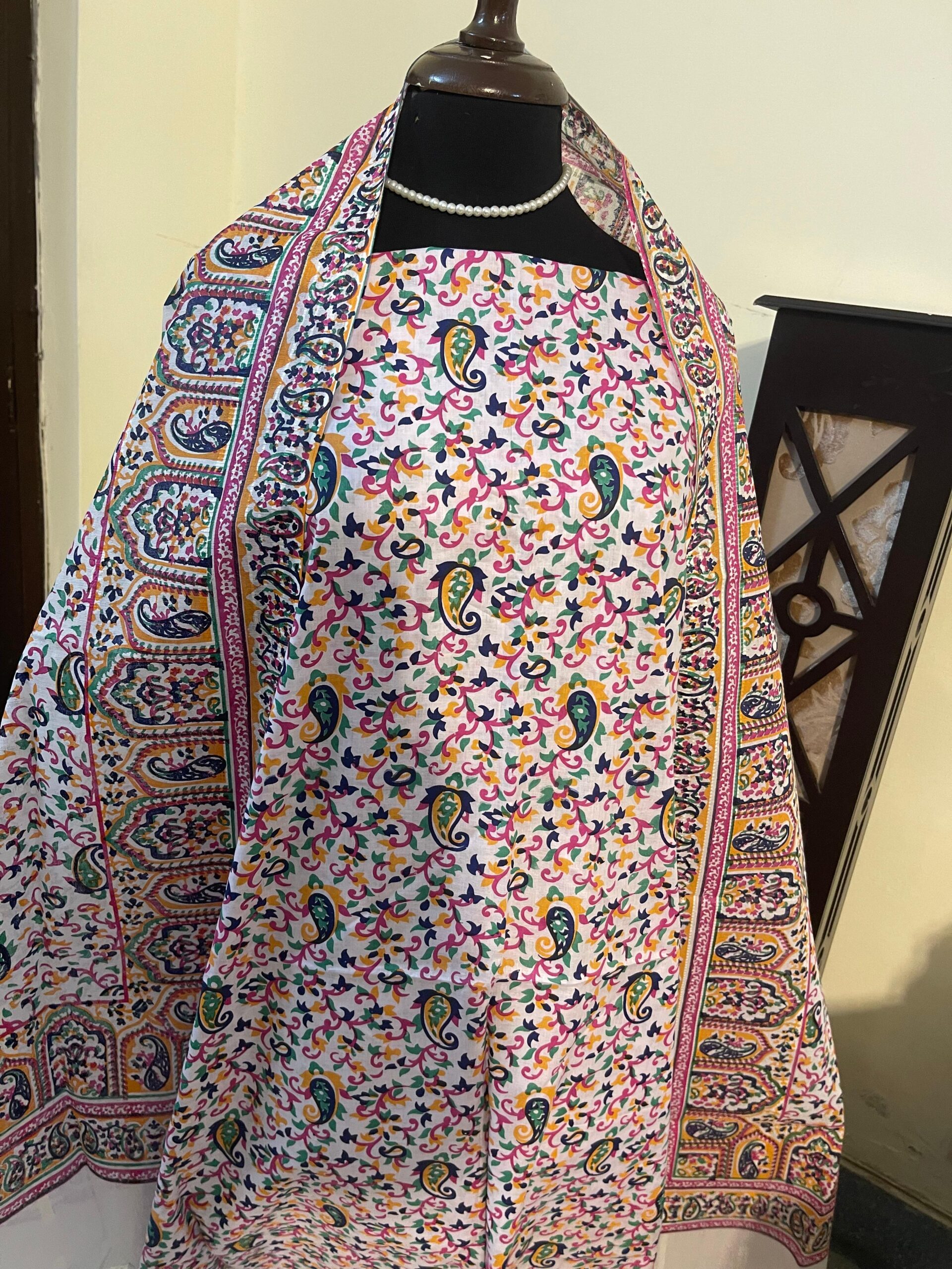 handmade-rosewood-paisley-bloom-block-printed-pure-lawn-2-piece-unstitched-suit-with-brochia-dupatta