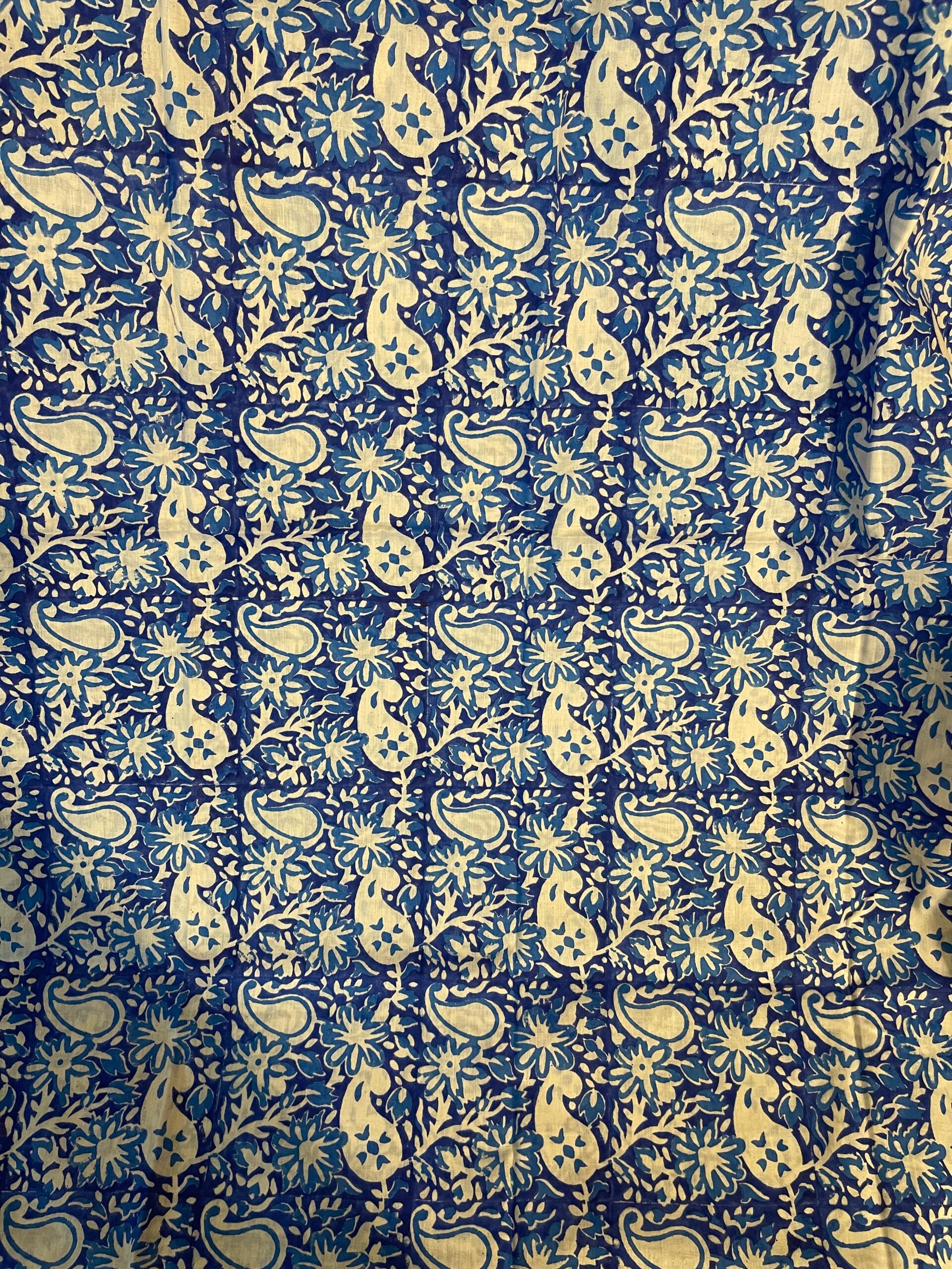 Royal Blue with Off-White Floral & Paisley Hand Block Printed Pure Lawn Unstitched Suit | Off-White Broshia - Image 2