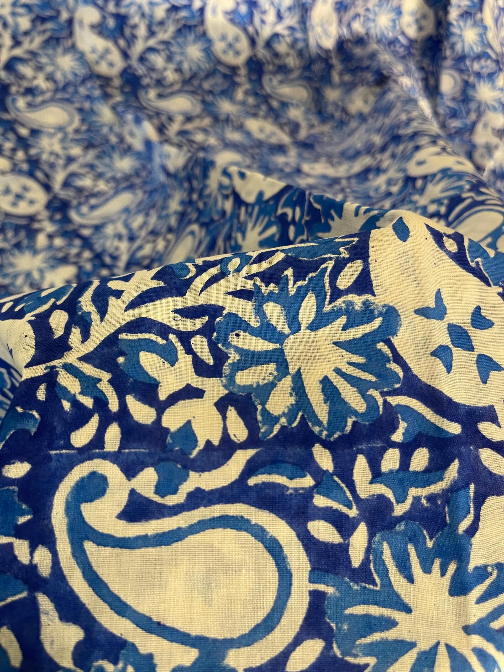 Royal Blue with Off-White Floral & Paisley Hand Block Printed Pure Lawn Unstitched Suit | Off-White Broshia - Image 3